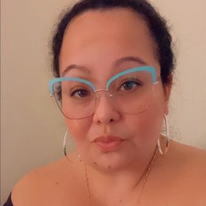 Meet your Posher, Neysha